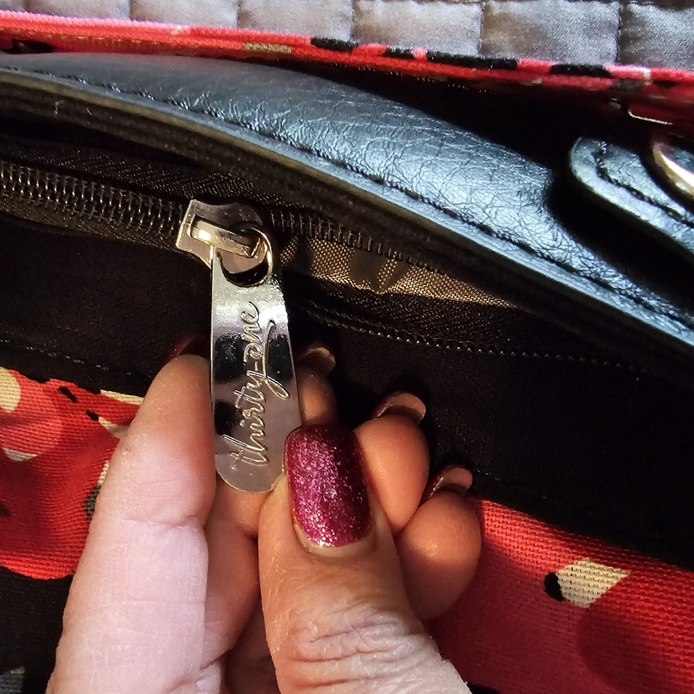 New with tags Thirty one skirt purse